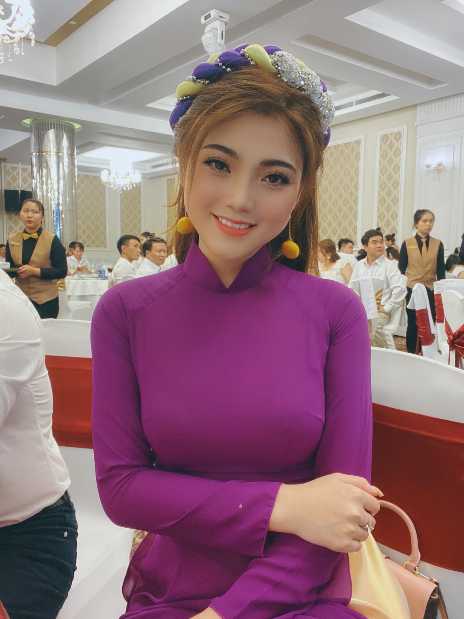 Cô gái xinh đẹp